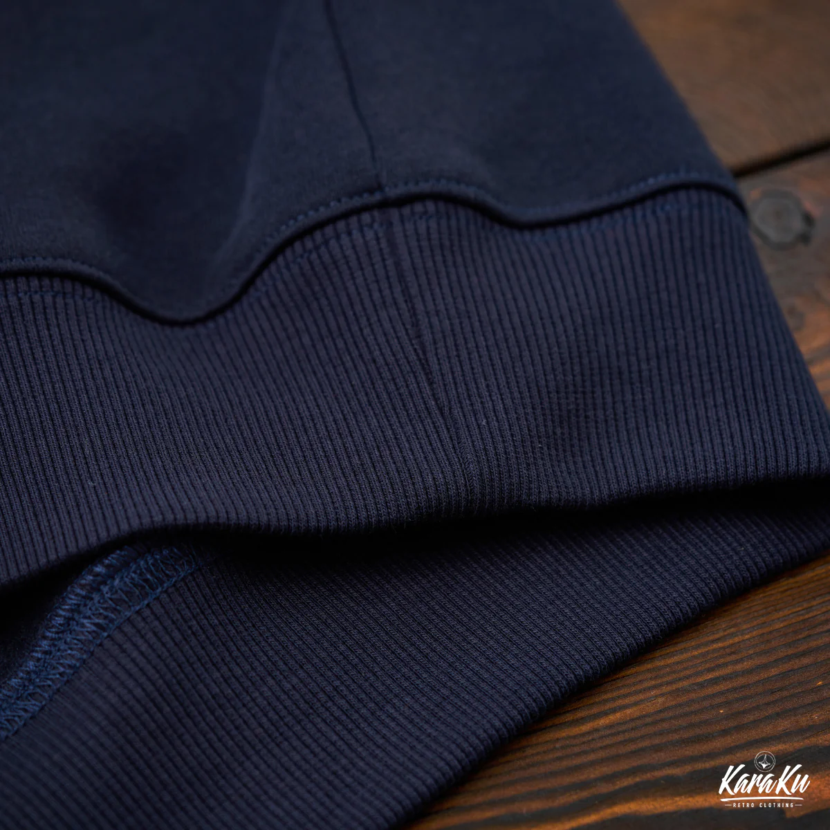 肘スエードパッチ 「KaraKu」刺繡入り裏起毛コットンスウェット - Image 14
