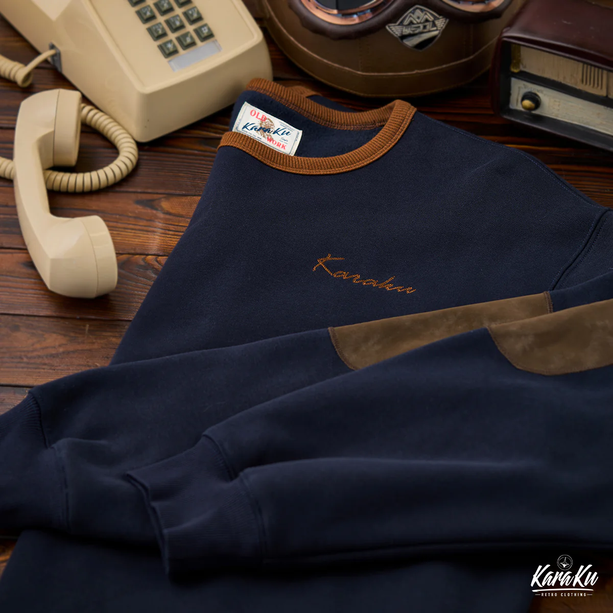 肘スエードパッチ 「KaraKu」刺繡入り裏起毛コットンスウェット - Image 4