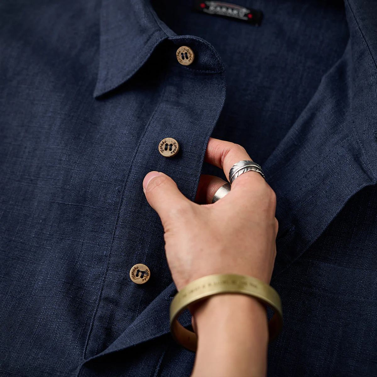 NAVY　ハーフボタンコットンリネンポロシャツ - Image 12