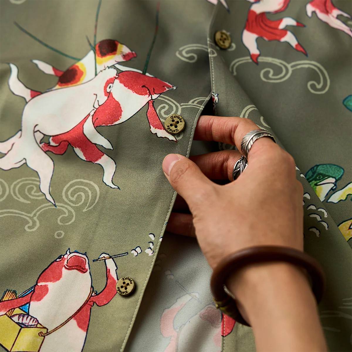歌川国芳「金魚づくし」浮世絵風プリント入りアロハシャツ - Image 13